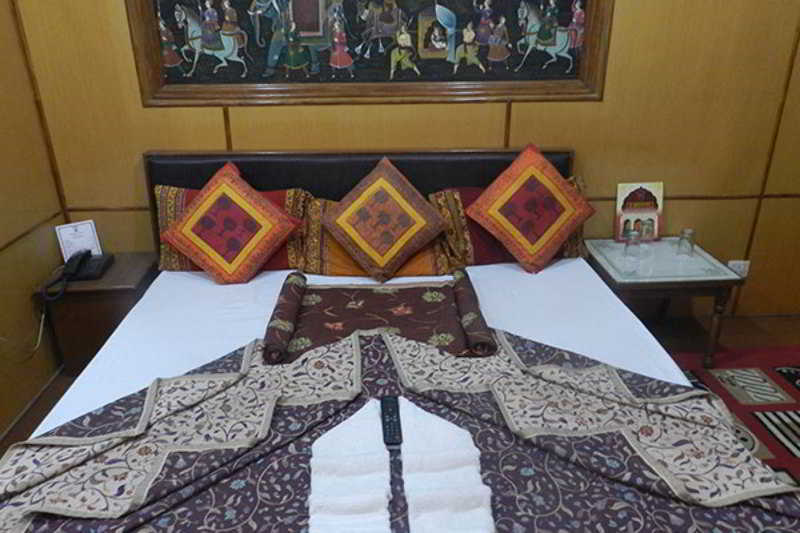 מלון Jaipur Darbar מראה חיצוני תמונה