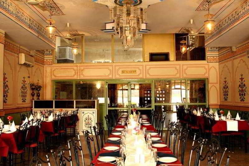 מלון Jaipur Darbar מראה חיצוני תמונה
